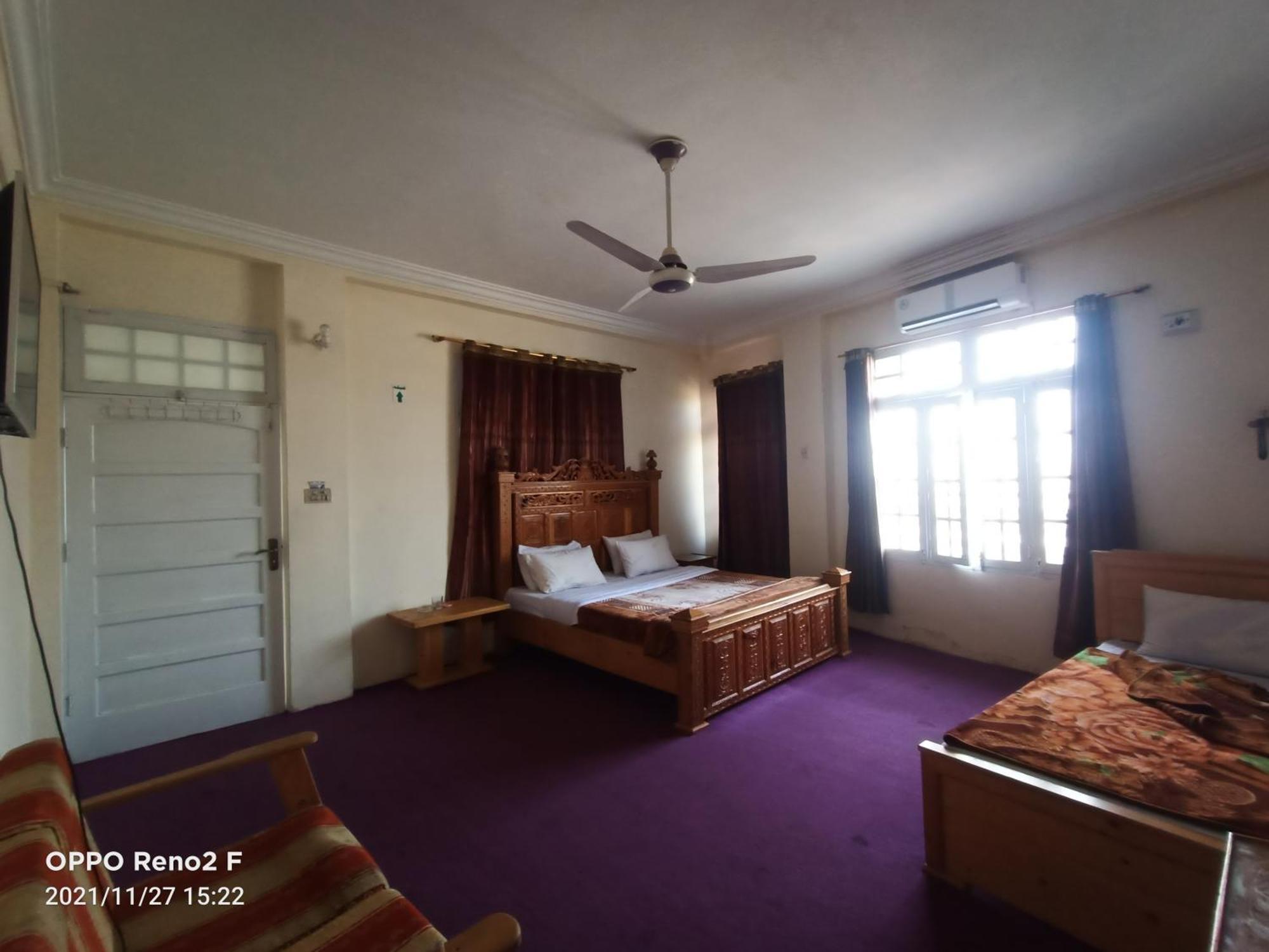 F R Darya E Swat Hotel Saidu Sharif Buitenkant foto